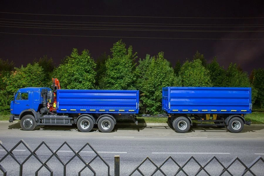 Special Dump Trailer 4589P2 for Bulk Cargo Transport