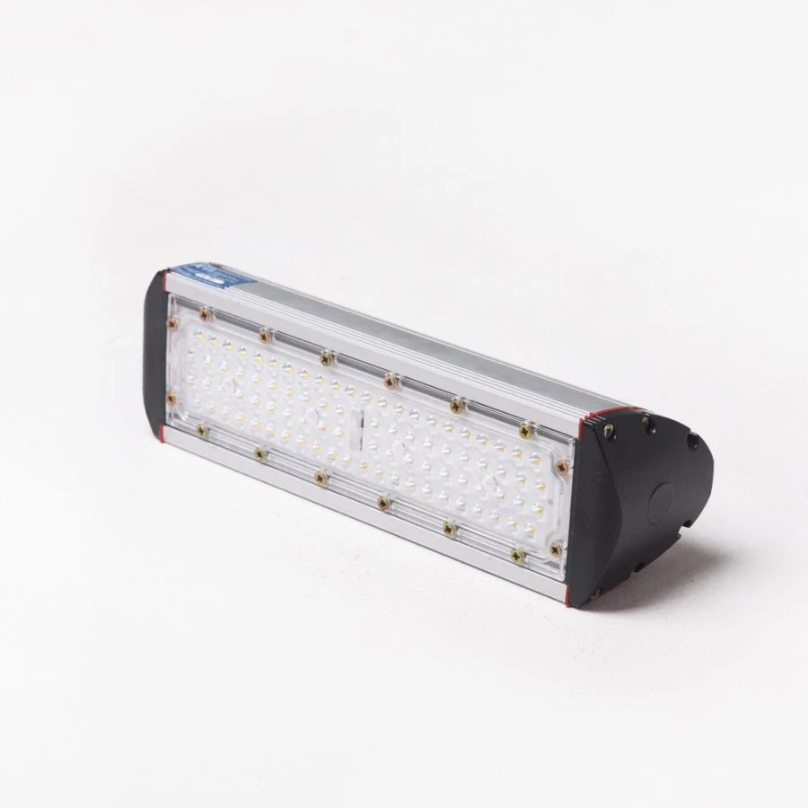 Orion DKU 010-060 LED Street Light for Outdoor Areas