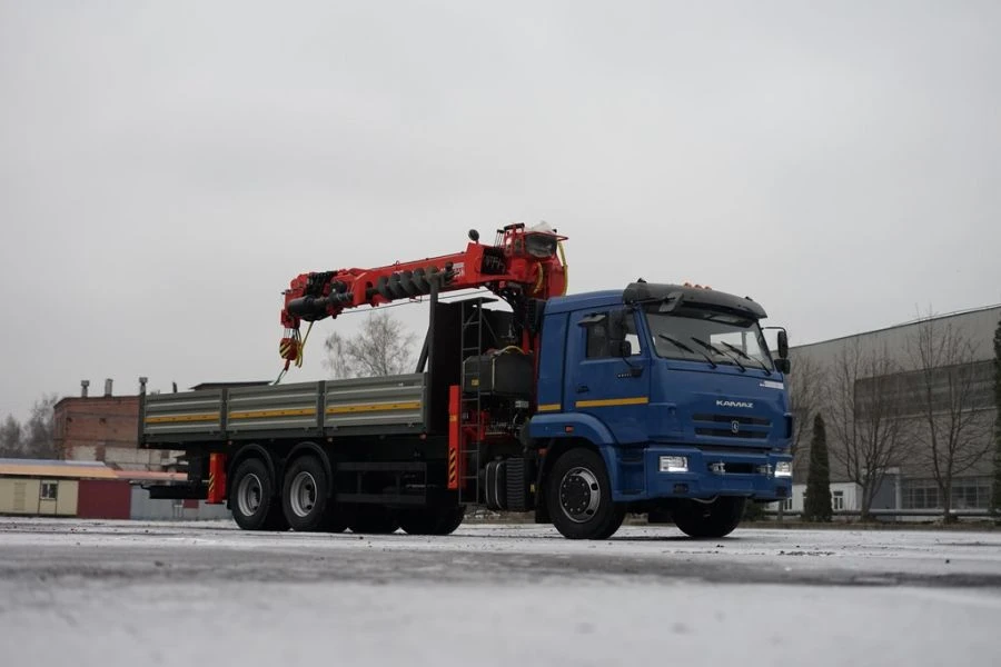 Multifunctional Truck with Hydraulic Loading Crane KMA on KAMAZ 65117 64K12N-U7