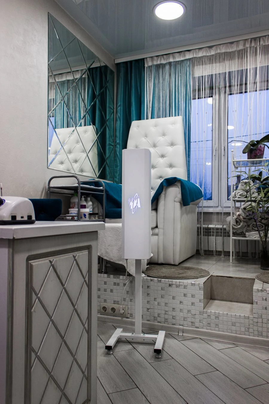 AirMax ARM-215 Bactericidal Recirculator for Air Purification