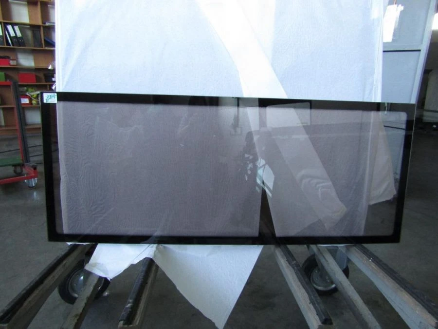 Curved Window Glass for PAZ Vehicles 320405-04-6103062
