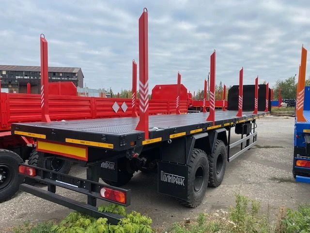 Metal Platform Semi-Trailer Polittrans 9417-021 with Pneumatic Suspension