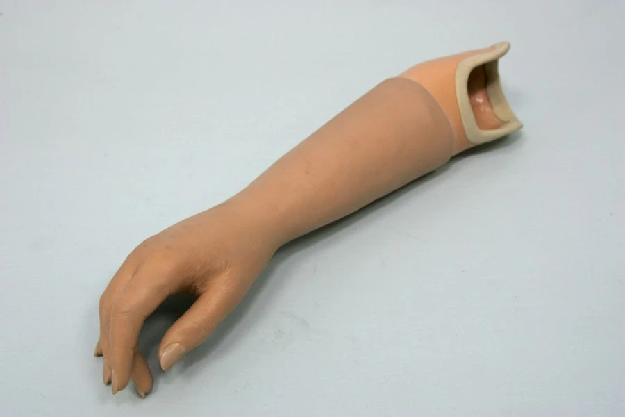 Cosmetic Forearm Prosthesis for Partial Hand Amputation PV-PRK