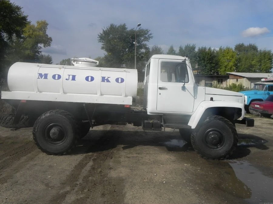 Food Liquid Transportation Tank Truck 47121S on GAZ 33098 Chassis