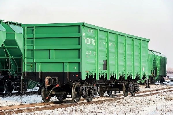 Universal Four-Axle Metal Hopper Car Model 12-9780