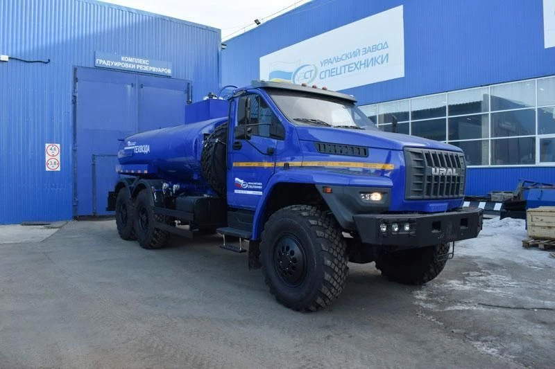 技术水和盐溶液罐车 UZST01 6621-26