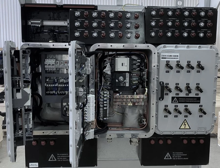 Low Voltage Complete Distribution and Control Devices K-CUBE-EJBIIB