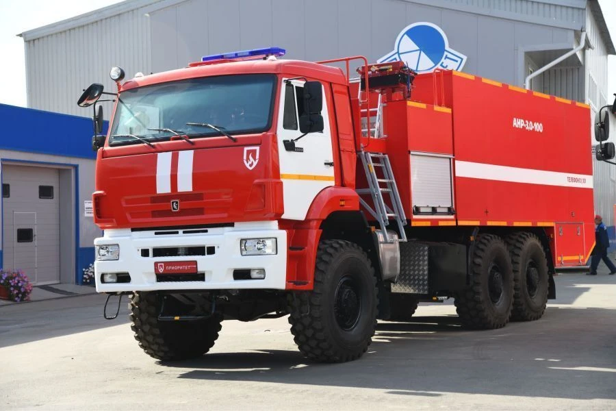 消防水泵 ANR 58811U, KAMAZ-65222-53 底盘
