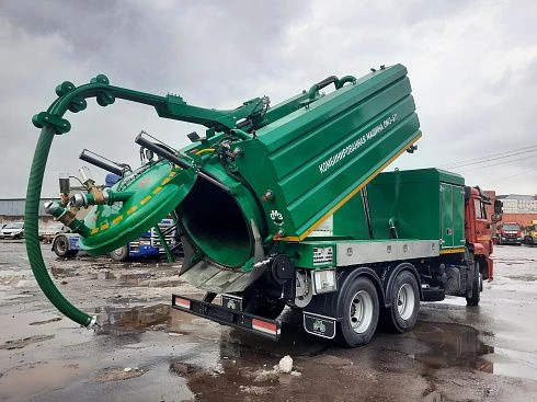 Combined Vacuum and Flushing Machine OMZ-611