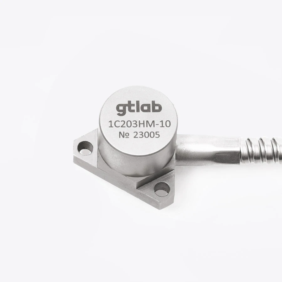 Industrial Accelerometer with Charge Output 1C203HM-10