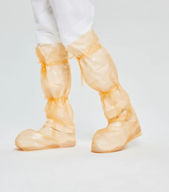 Special Decontaminable Footwear for Personal Protection