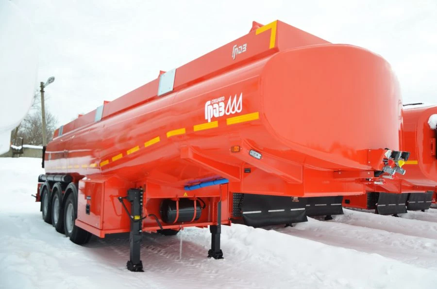 PTC-3/6-3/12-23-3 型半挂油罐车