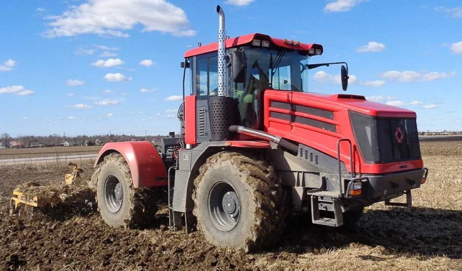 Kirovets K-420 Agricultural Tractor 240HP 4WD