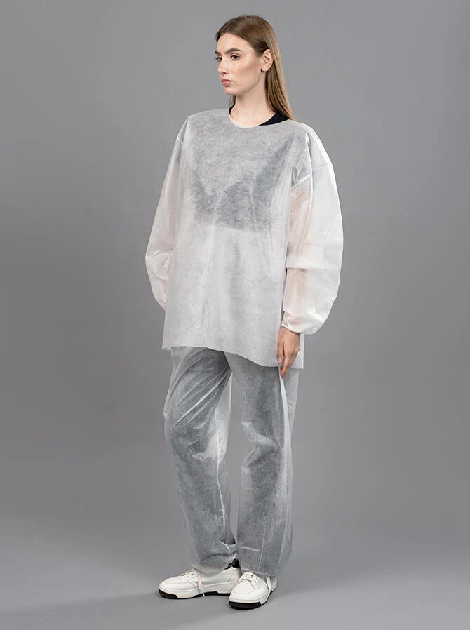 Protective Work Suit with Long Sleeves Made of Spunbond Material