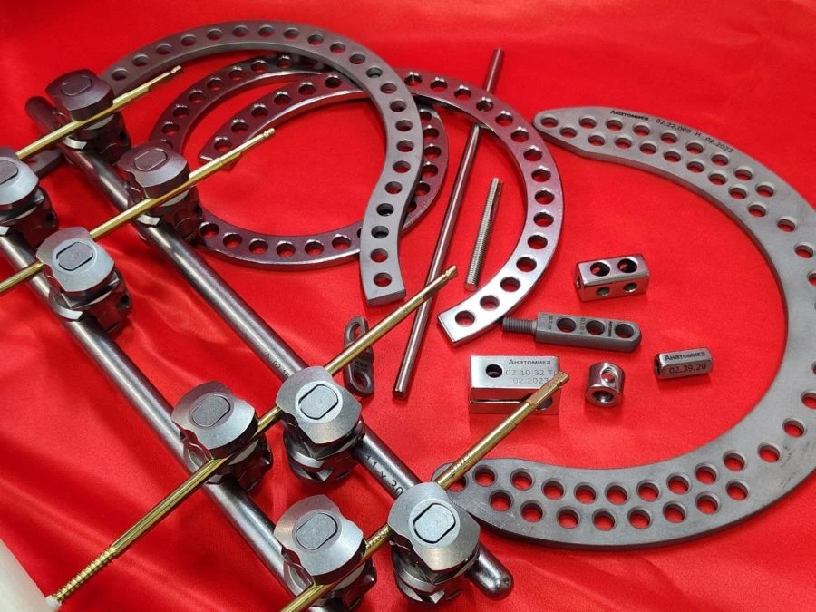 External Orthopedic Fixation System for Long Bones and Pelvis