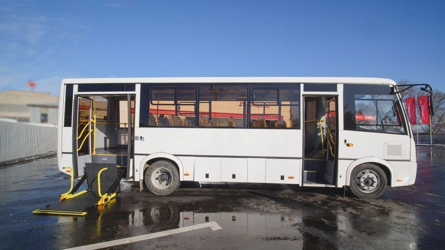 5020 Passenger Bus - Model PAZ-320405-04