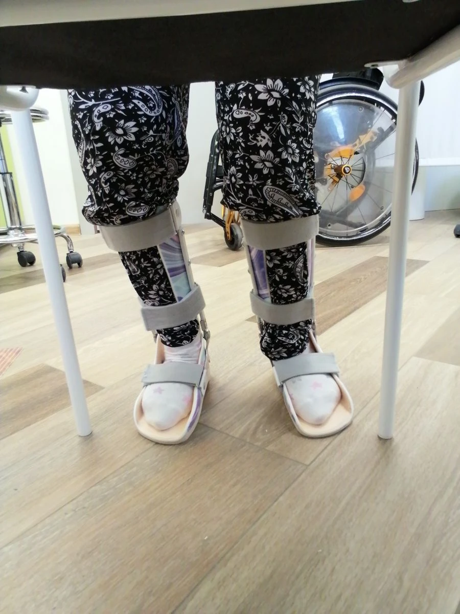 Orthopedic Ankle Joint Support Device for Stabilization
