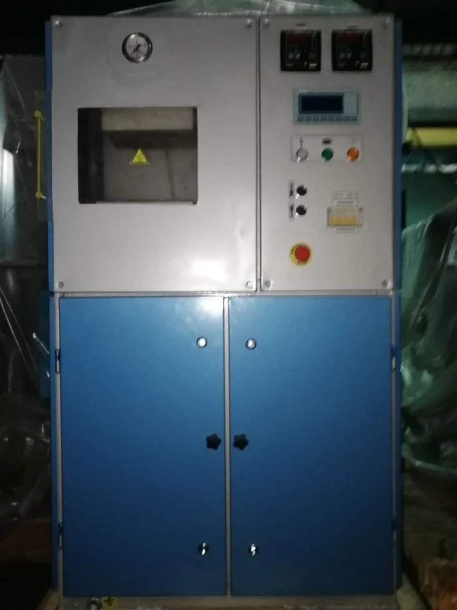 Hydraulic Vulcanization Press 40-250 1E