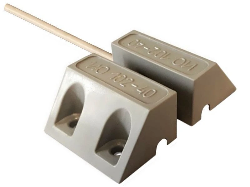 Magnetic Contact Point Security Sensor IO 102-40 B3P