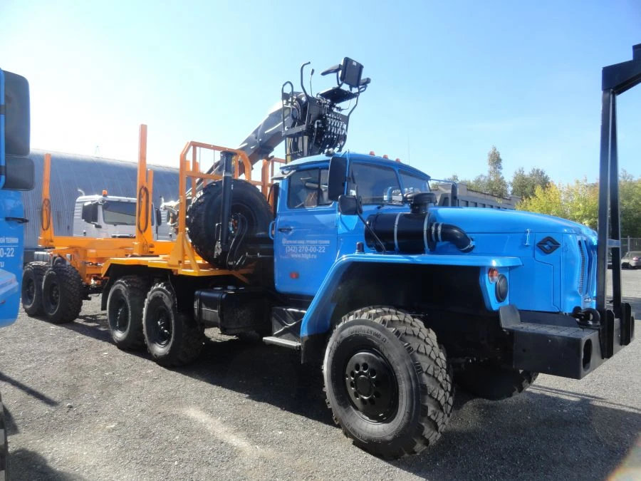 Forest Transport Truck with Crane 5908RA