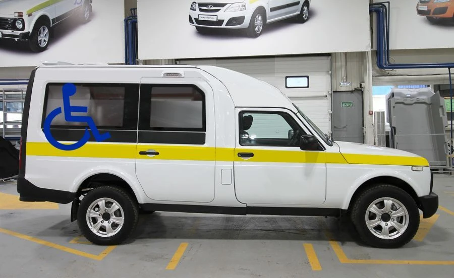 Passenger Vehicle NV210J for Individuals with Disabilities