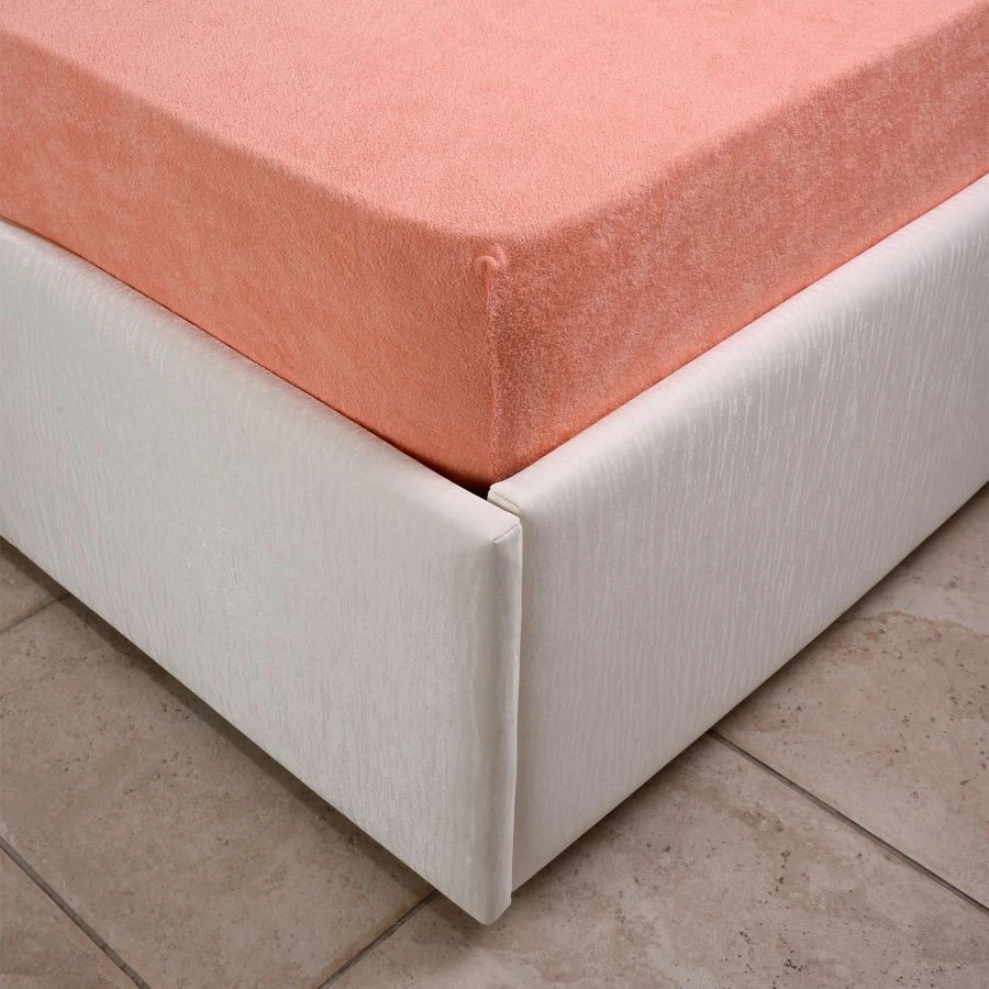 Soft Cotton-Polyester Fitted Sheet for Comfort and Durability