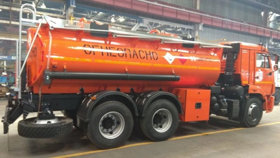 Nefaz-66064-42 Fuel Tanker Truck