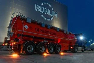 BONUM 928111 Tank Semi-Trailer for Transporting Light Oil Products
