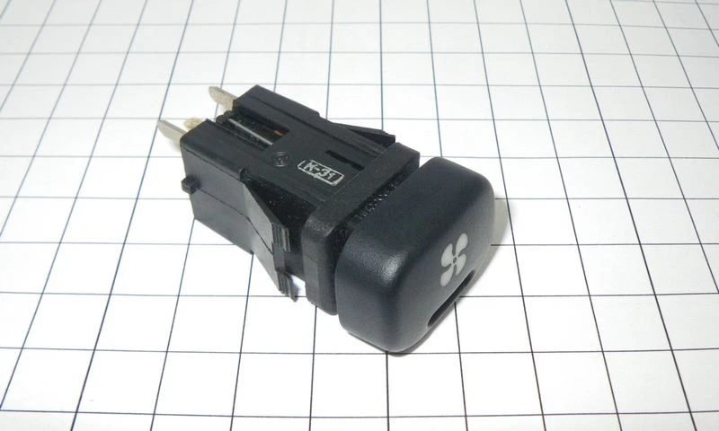 Electrical Switch for Vehicle Circuits 755.3710