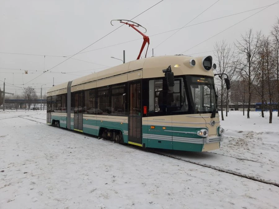 Tram Car Body 71-421R First Complete Set