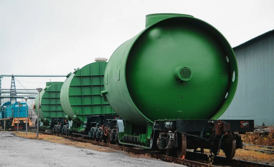 Steam Separator and Superheater for High Pressure Turbines