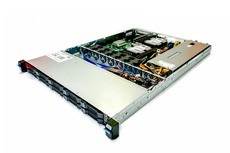 UtiNet Corenetic R180 Server
