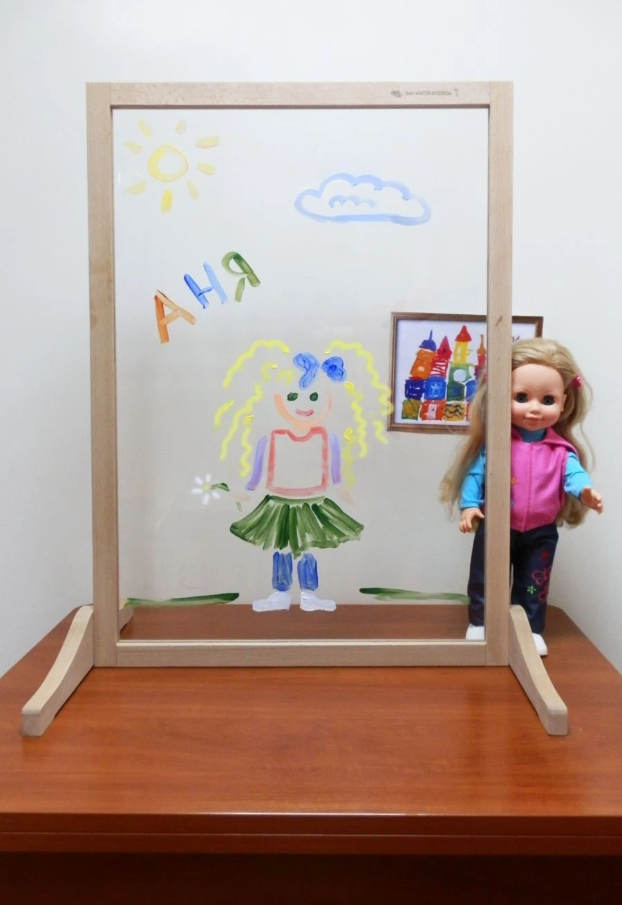 Transparent Tabletop Easel for Drawing