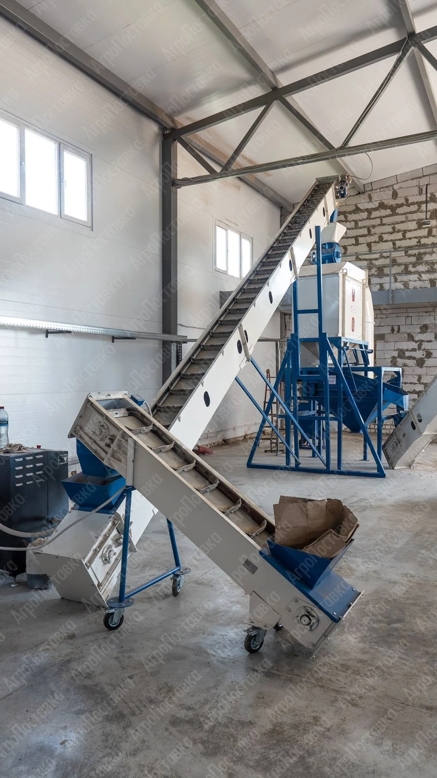 Belt-Scraper Conveyor TLS-300 (8m)