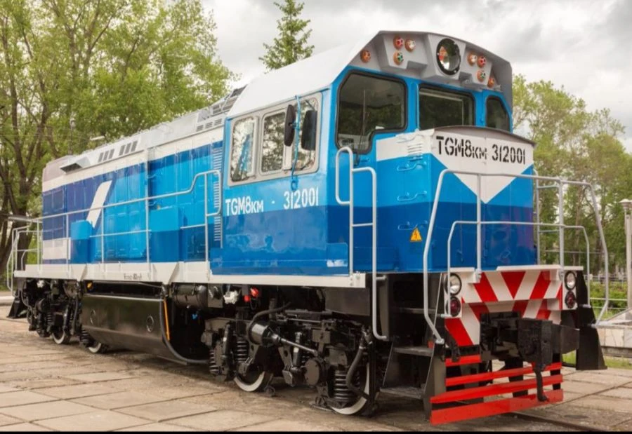 TGM8KM机动柴油机车
