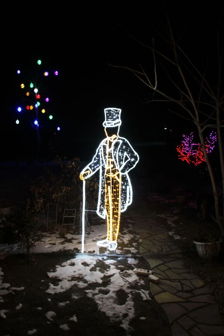 Decorative Outdoor Frame Illumination "Gentleman