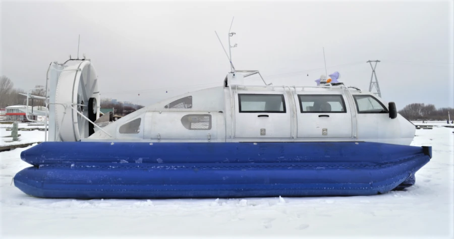 MARS-10 Amphibious Hovercraft for All-Season Operation