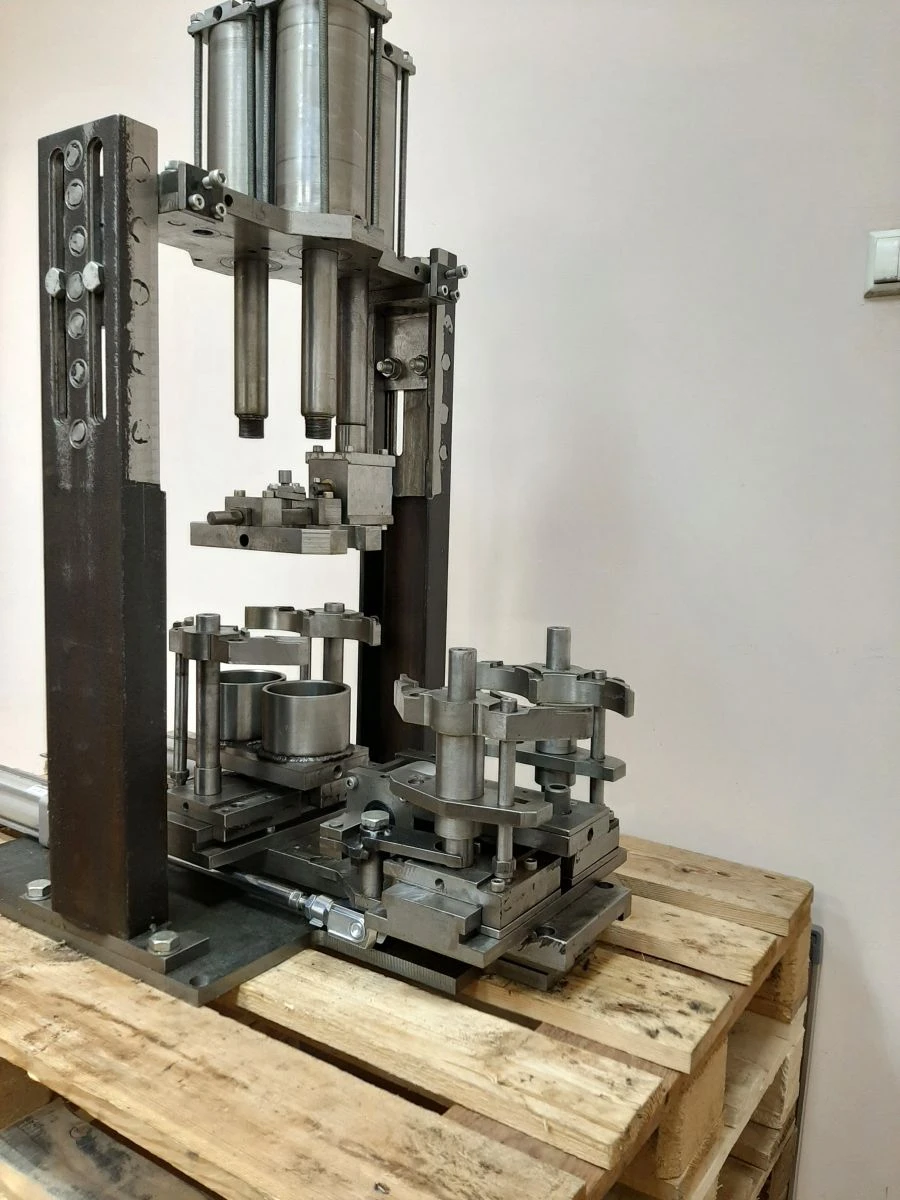 Sectional Glass-Making Machine Modernization