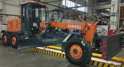 AG-140 Motor Grader with Full-Rotation Ripper and YAMZ Engine