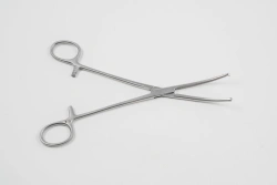 Curved Hemostatic Clamp, Single and Double-Toothed, 200 mm, No. 3