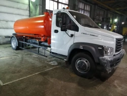 Vacuum Tanker 2790E on GAZ Chassis for Liquid Waste Transport