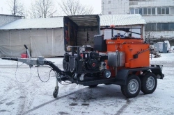 Asphalt Joint and Crack Sealing Equipment - Hydraulic Melting and Pouring Unit, Trailed Model BASTIO