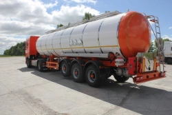 Specialized SF30 Tank Semi-Trailer for Food Liquids