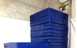 Gymnastics Mat 100x100x10 cm - Safety Cushion for Sports