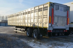 Livestock Transport Semi-Trailer TONAR 98262 with Axles 90422, 90424, 90431