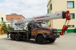 Truck Crane KS-55732 Modification 6929N4-0 with Cabin KS-55732M1.92.00.000 or KS-65717M5.92.00.000