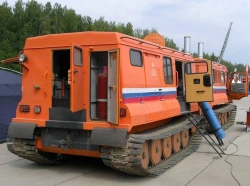 Snow and Swamp Crawler Vehicle TTM 4902TP