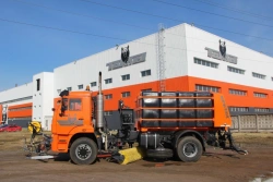 All-Season Road Cleaning Machine MKDU-10 on KAMAZ-53605-A5 Chassis