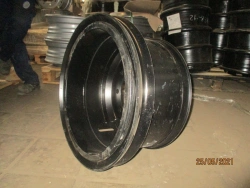 Steel Disc Wheel for Trucks 20-11.25 Model 167.3891.3101012-60