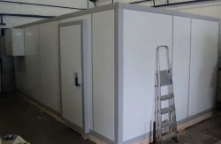 Assembled Refrigeration Chambers with Insulated Doors